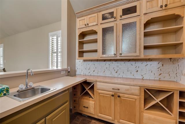 Building Photo - 15127 Springwood Dr
