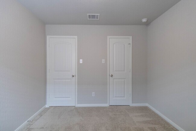 Building Photo - 239 Fall Aster Dr