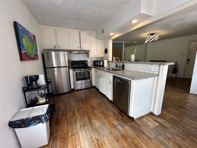 Building Photo - 5238 Arboles Dr