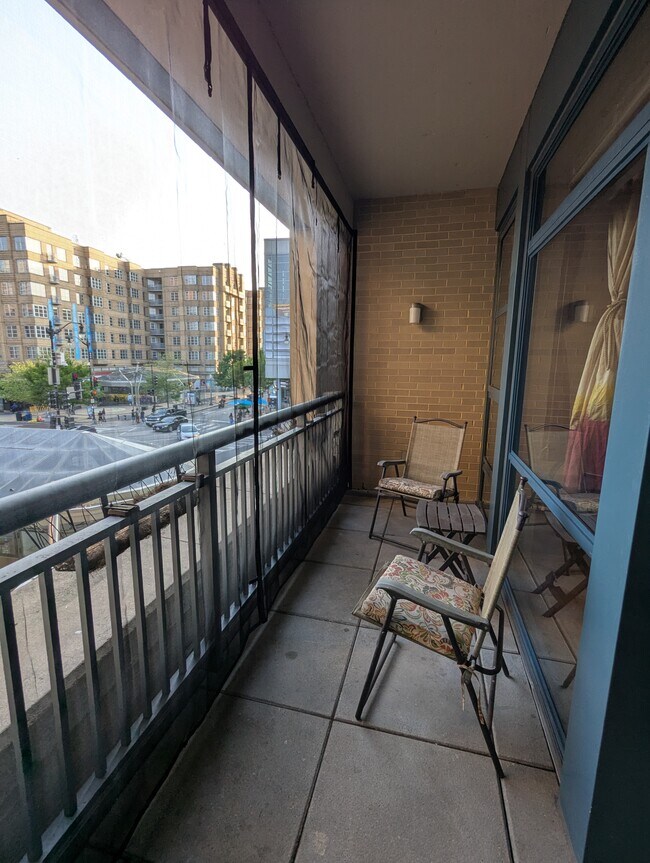 Building Photo - 1390 Kenyon St NW