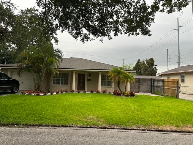 Building Photo - 3014 W Arch St