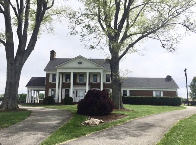 Primary Photo - Kentucky mansion overlooking horse farm wi...
