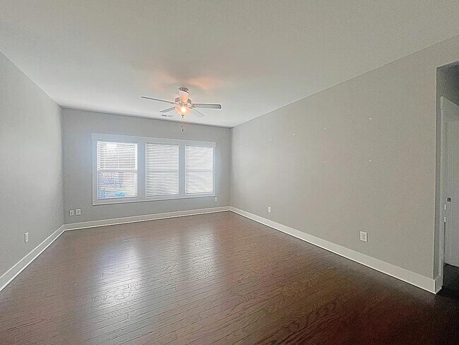 Building Photo - 213 Bank Swallow Wy