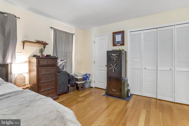 Building Photo - 3819 Watkins Mill Dr
