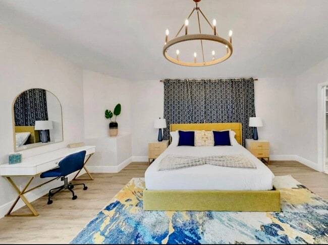 Building Photo - 5940 NE 22nd Ave