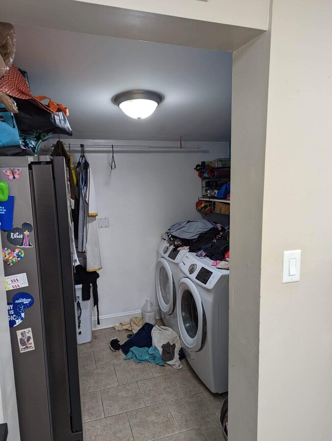 Walk in pantry with refrigerator and washer/dryer - 211 Sandpiper Dr