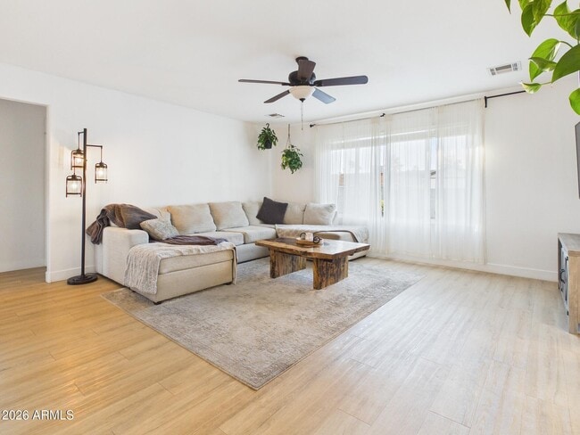 Building Photo - 3613 W Campo Bello Dr