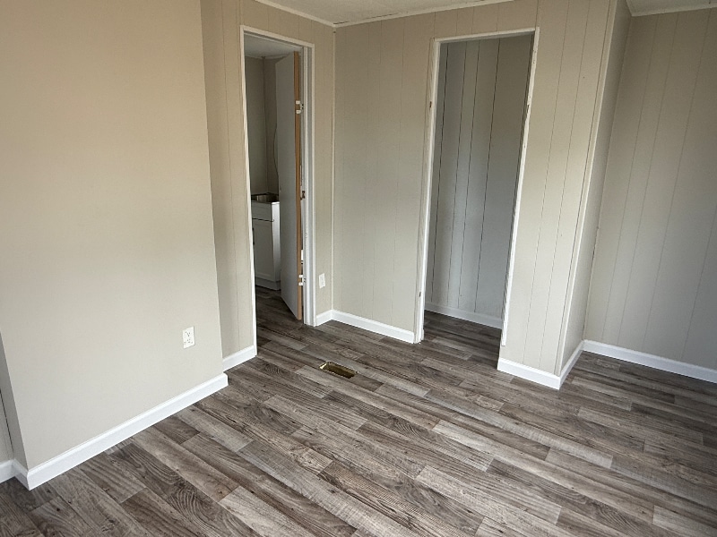 Building Photo - 80 Redwood Ln