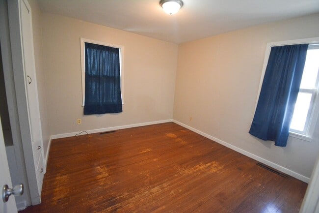 Building Photo - Beautiful 3 Bedroom with ALL the Updates!