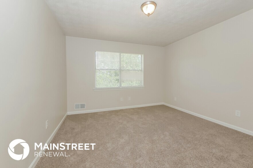 Building Photo - 4595 Westminster Dr