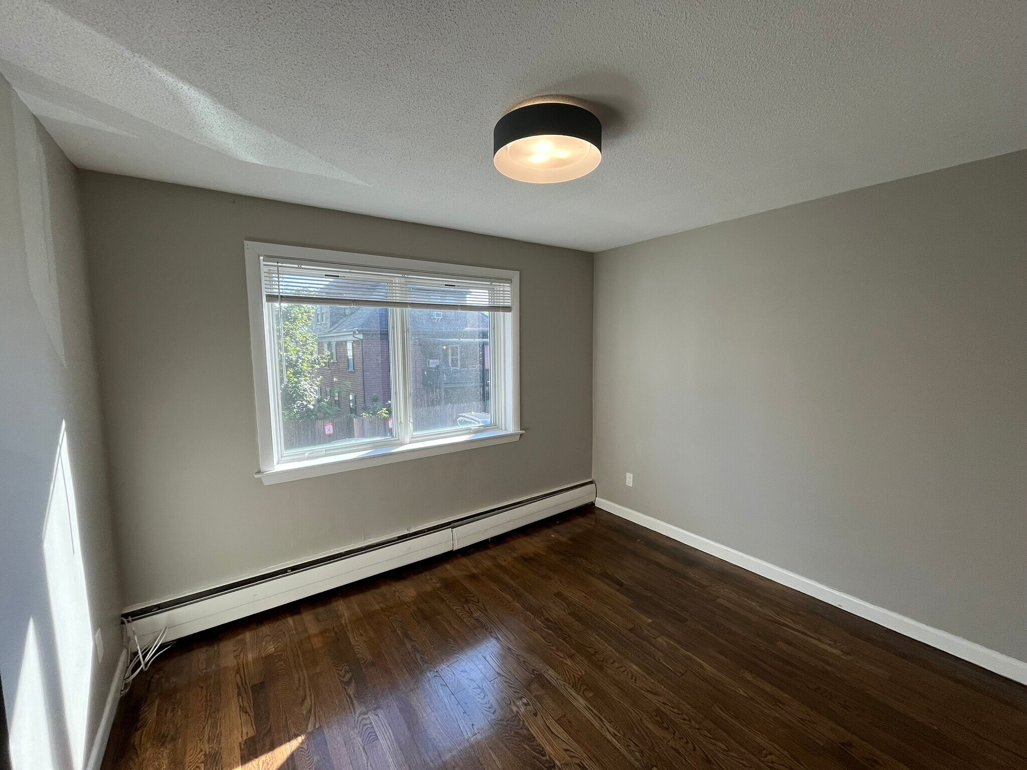 Building Photo - 50 Evergreen St