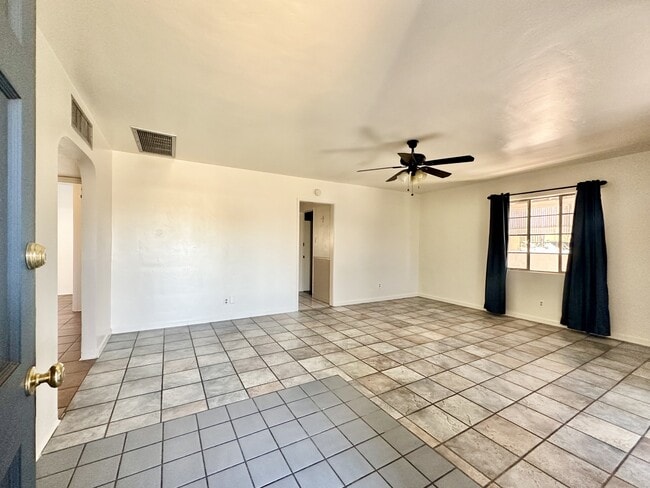 Building Photo - 1150 N Jones Blvd