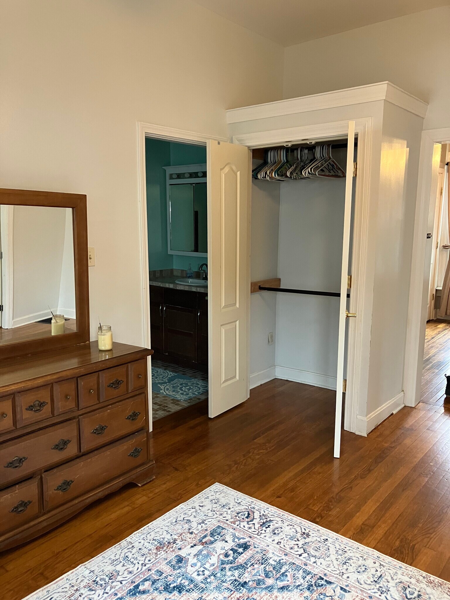 Building Photo - 1035 Lynnhurst Ave