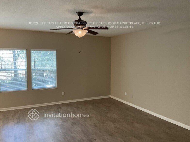 Building Photo - 195 N Aberdeenshire Dr