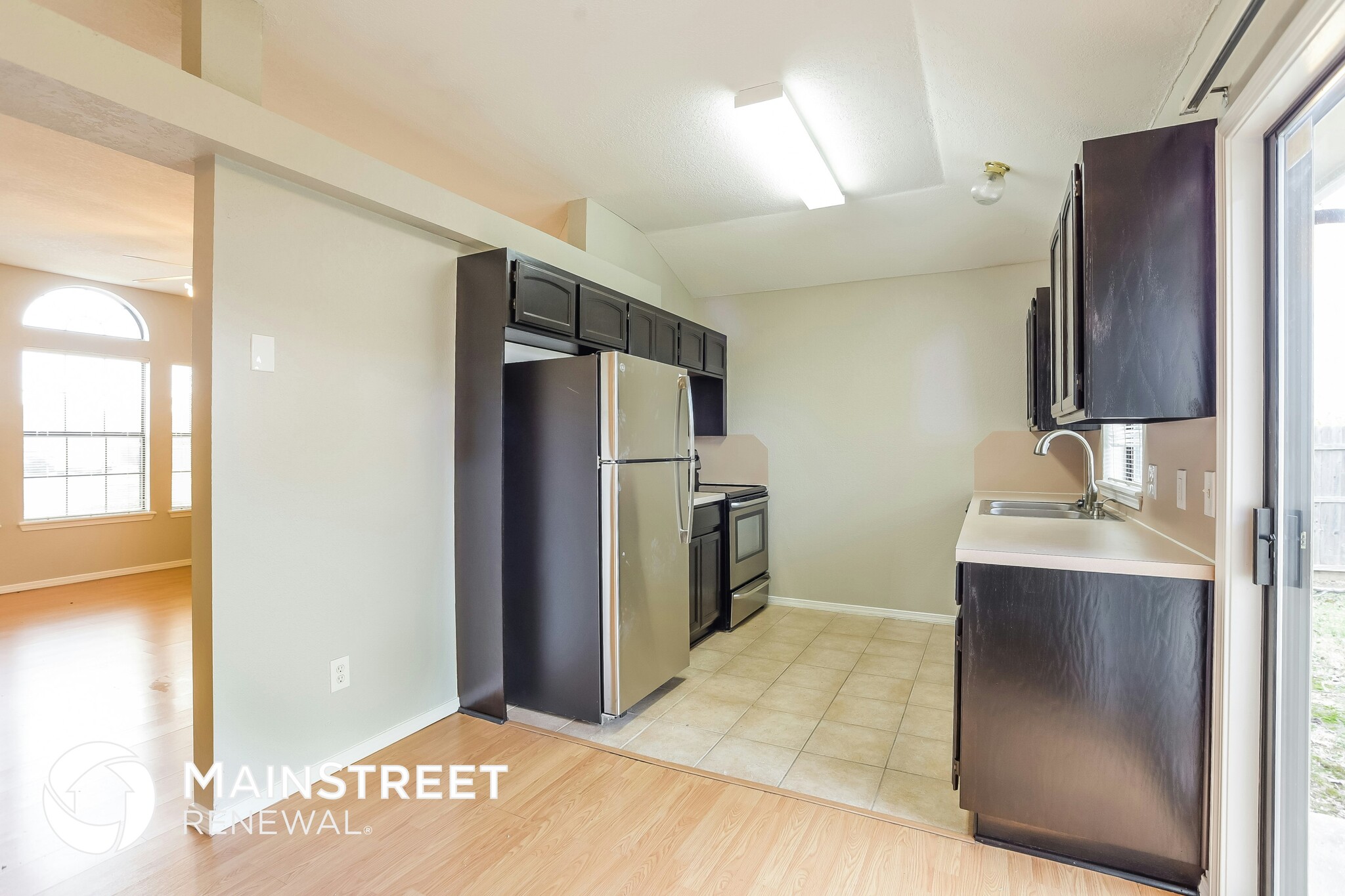 Building Photo - 1413 Buena Vista Cir