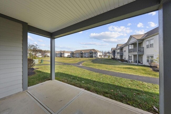 Building Photo - 5901 Blackbird Wy