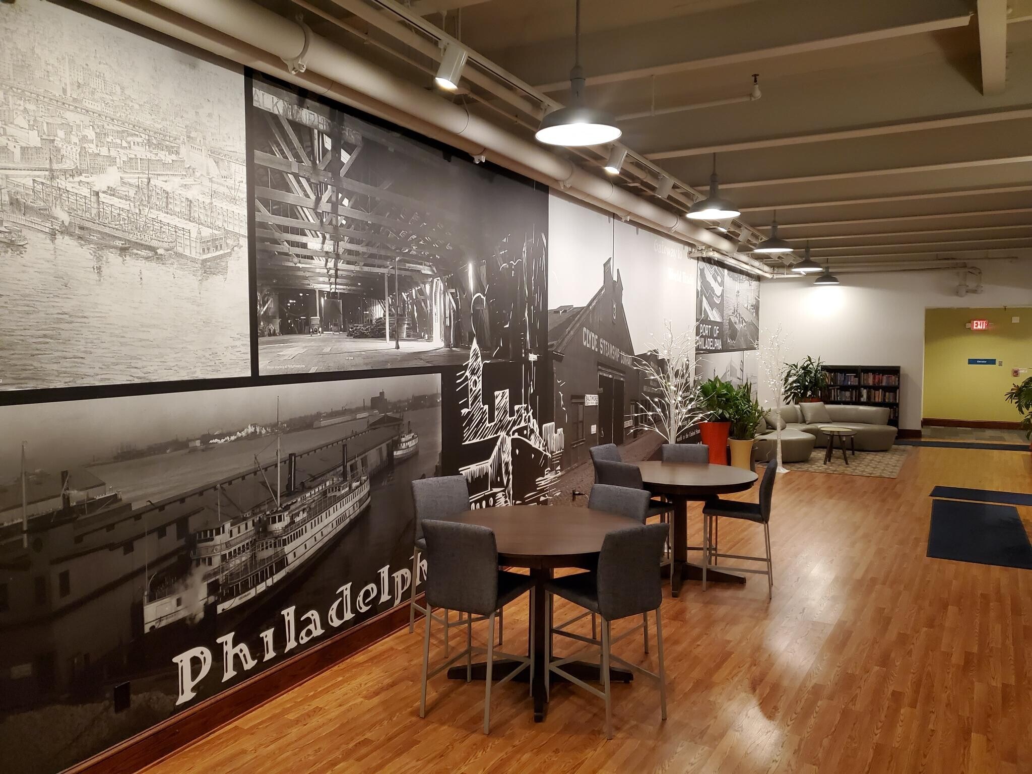 Building Photo - 3 N Christopher Columbus Blvd