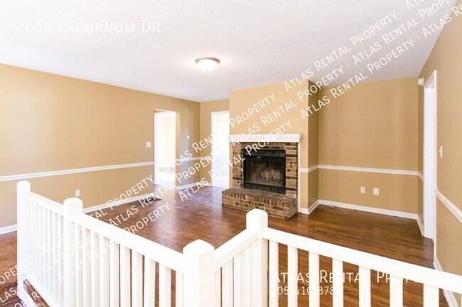 Building Photo - 2666 Laburnum Dr