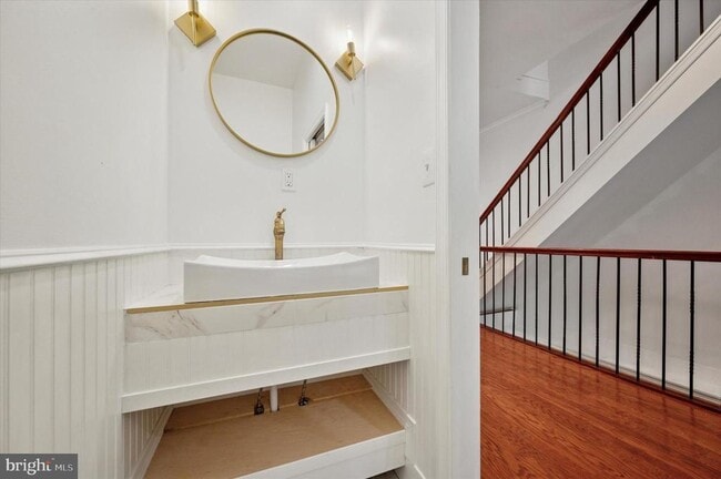 Building Photo - 2124 Pierce St