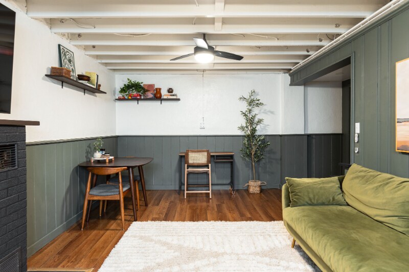 Building Photo - 1027 W 6th Ave