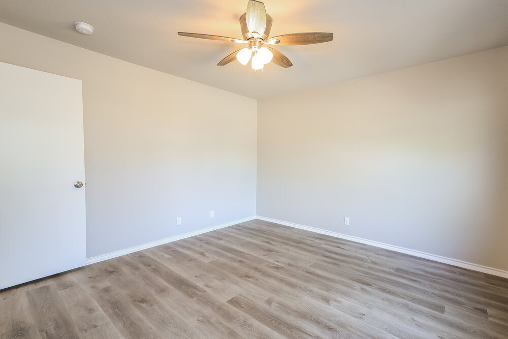 Building Photo - 9230 Bowen Dr