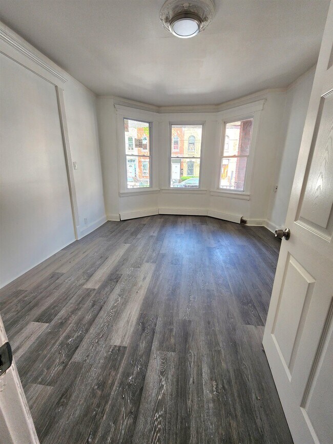 Building Photo - 105 Wilkinson Ave
