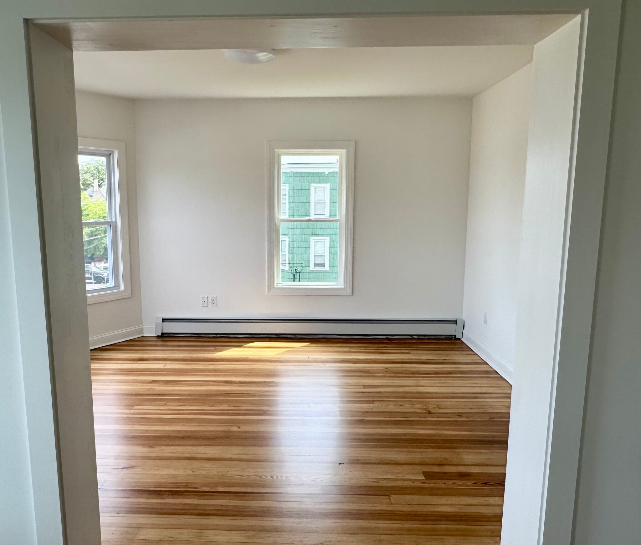 1 Bed bedroom - 741 Somerville St