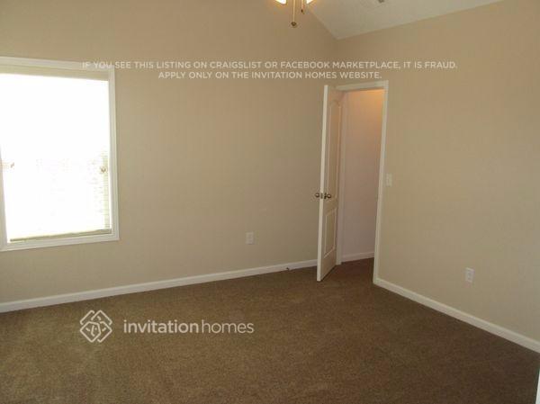 Building Photo - 4377 Gateview Dr SW