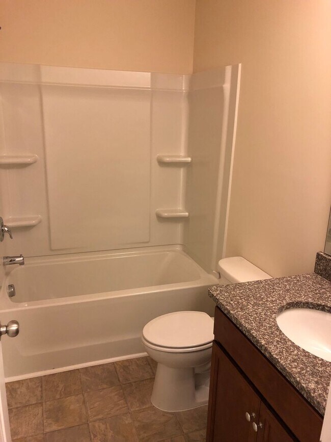 Building Photo - Excellent SW Durham Location Near Southpoint