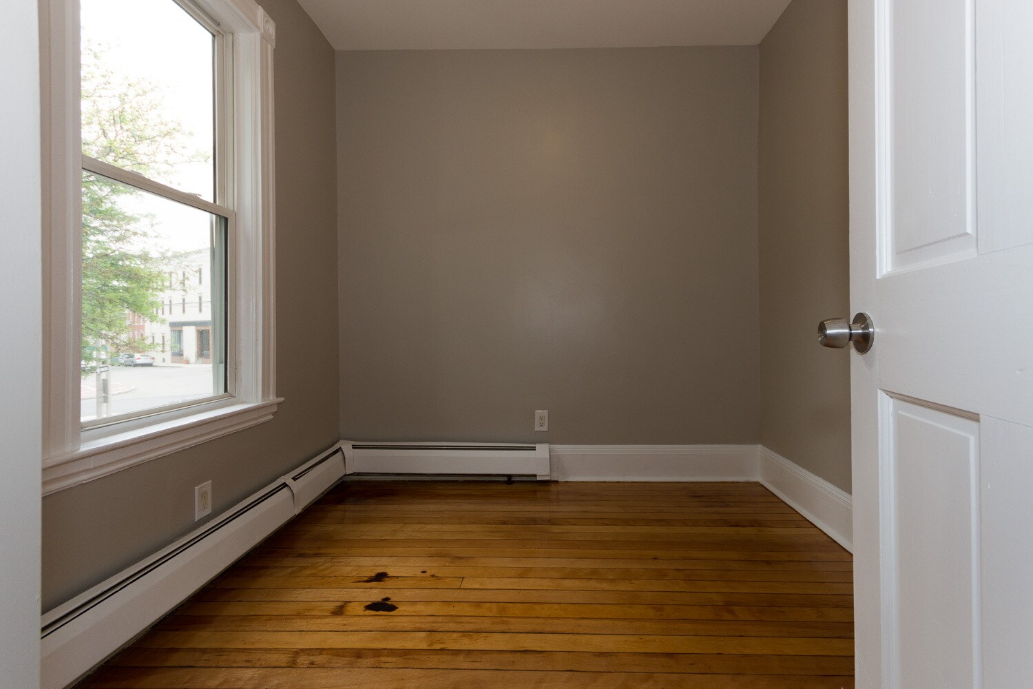Building Photo - 22 Highland Ave