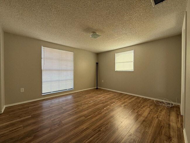 Building Photo - Single Family Home in Tanglewood Terrace