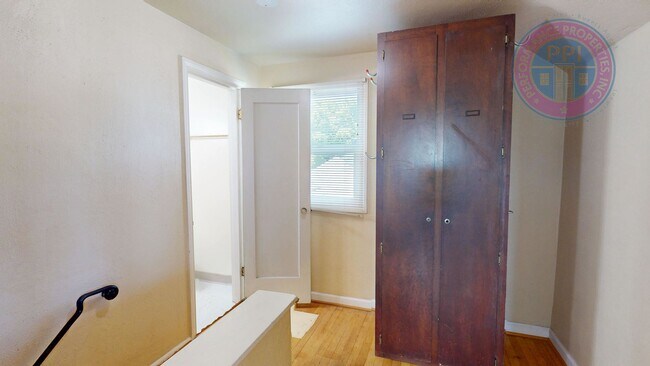 Building Photo - 4771 N Willamette Blvd
