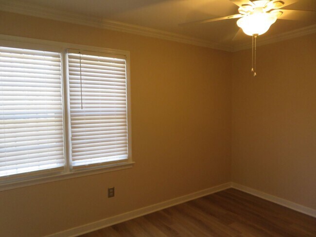 Building Photo - Petersburg Virginia