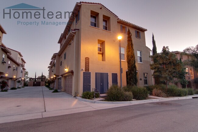 Building Photo - 2BR/2.5BA 1458 SQFT Eastlake/Chula Vista T...