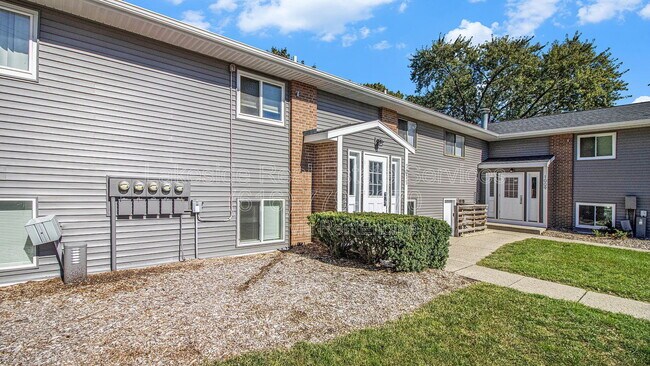 Building Photo - 1015 36th St SW