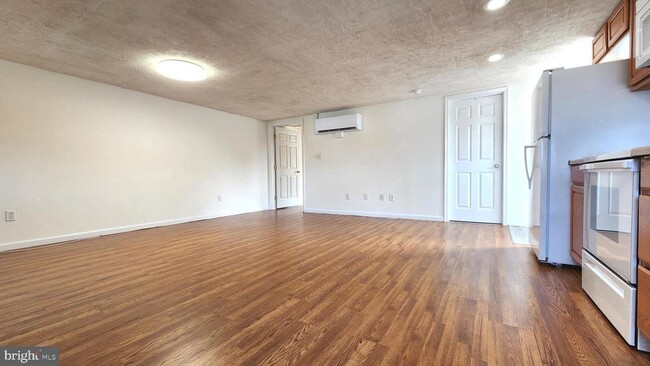 Building Photo - 5079-C N Dupont Hwy