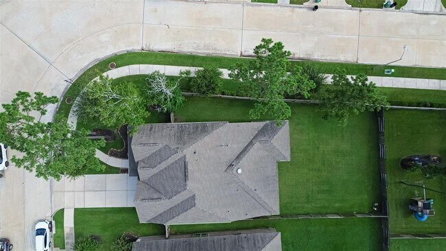 Building Photo - 16886 Ramsay Cascades Dr