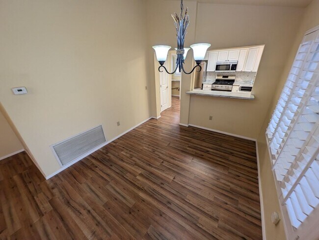 Building Photo - 2737 Tumble Brook Dr