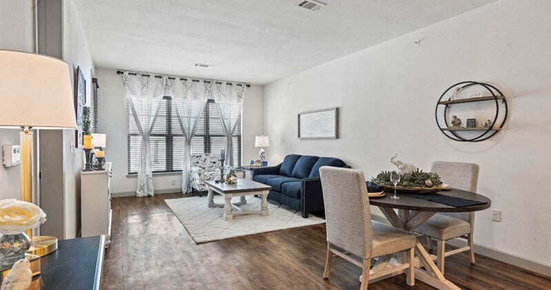 Building Photo - The Villas at Ridgeview Falls Apartments