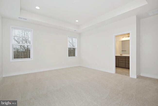 Building Photo - 120 Choke Cherry Ct
