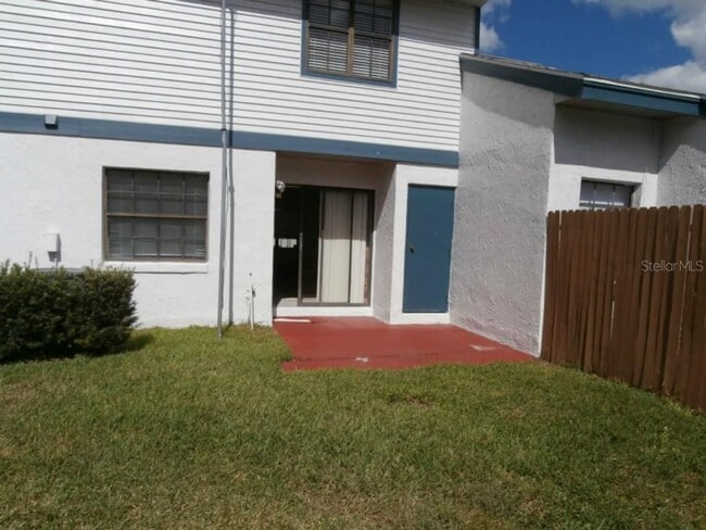 Building Photo - 2/2 Townhome UCF area