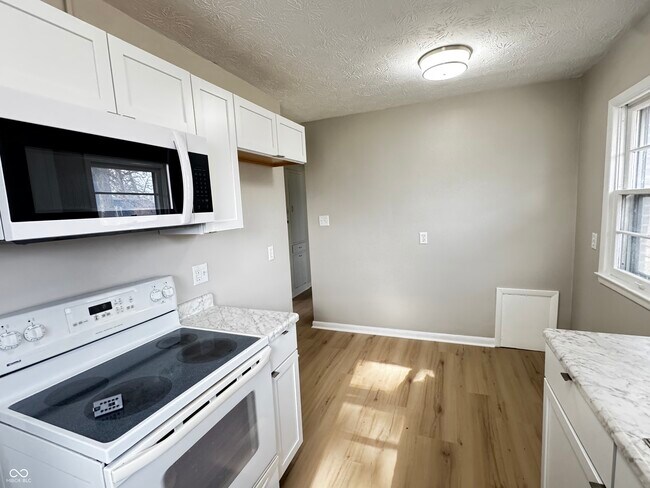 Building Photo - 4209 Shelby St