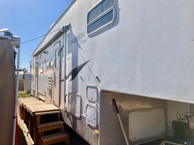 Building Photo - 10517 Camino Del Sol Dr