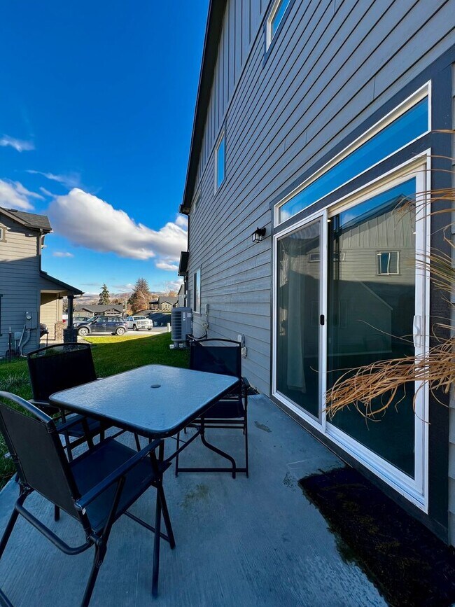 Building Photo - Non-Refundable & Security Deposit Total: $2395.00