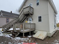 Building Photo - Large 1 bedroom with Garage