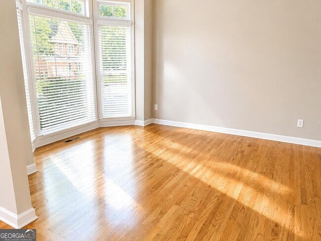 Building Photo - 3391 Fieldwood Dr SE