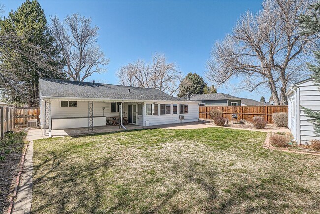 Building Photo - Beautiful 3-Bedroom Home in Denver – Avail...