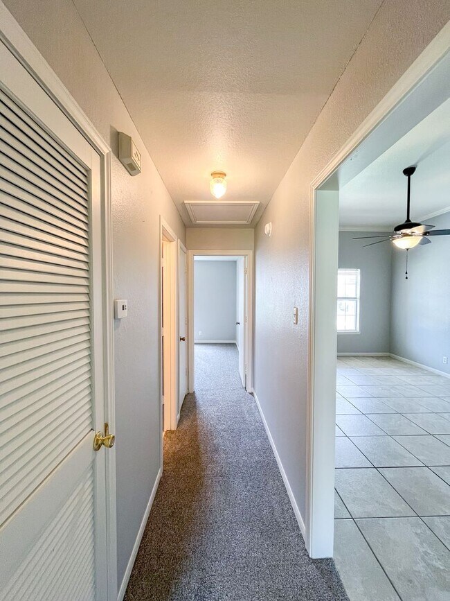 Building Photo - 1707 Windward Dr