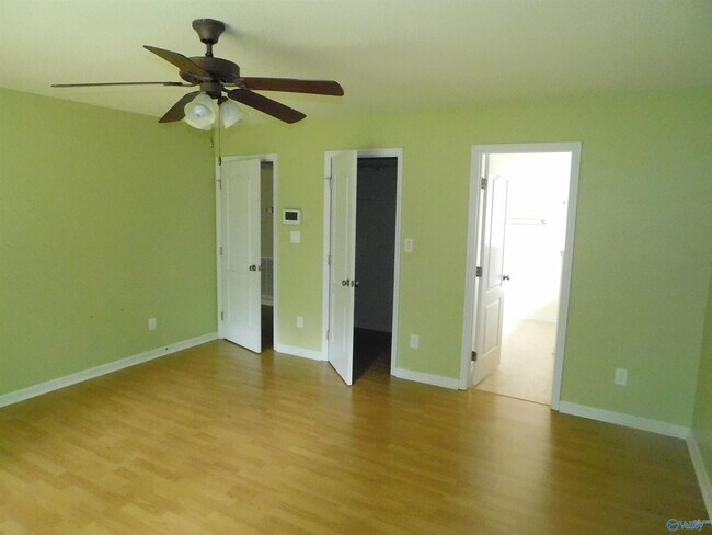 Building Photo - 134 Kendrick Ln