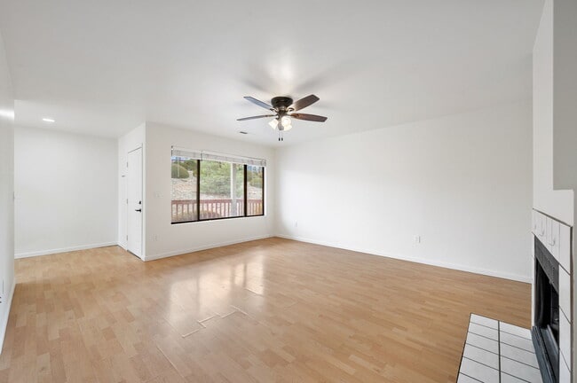 Building Photo - 3079 Montana Terrace Rd